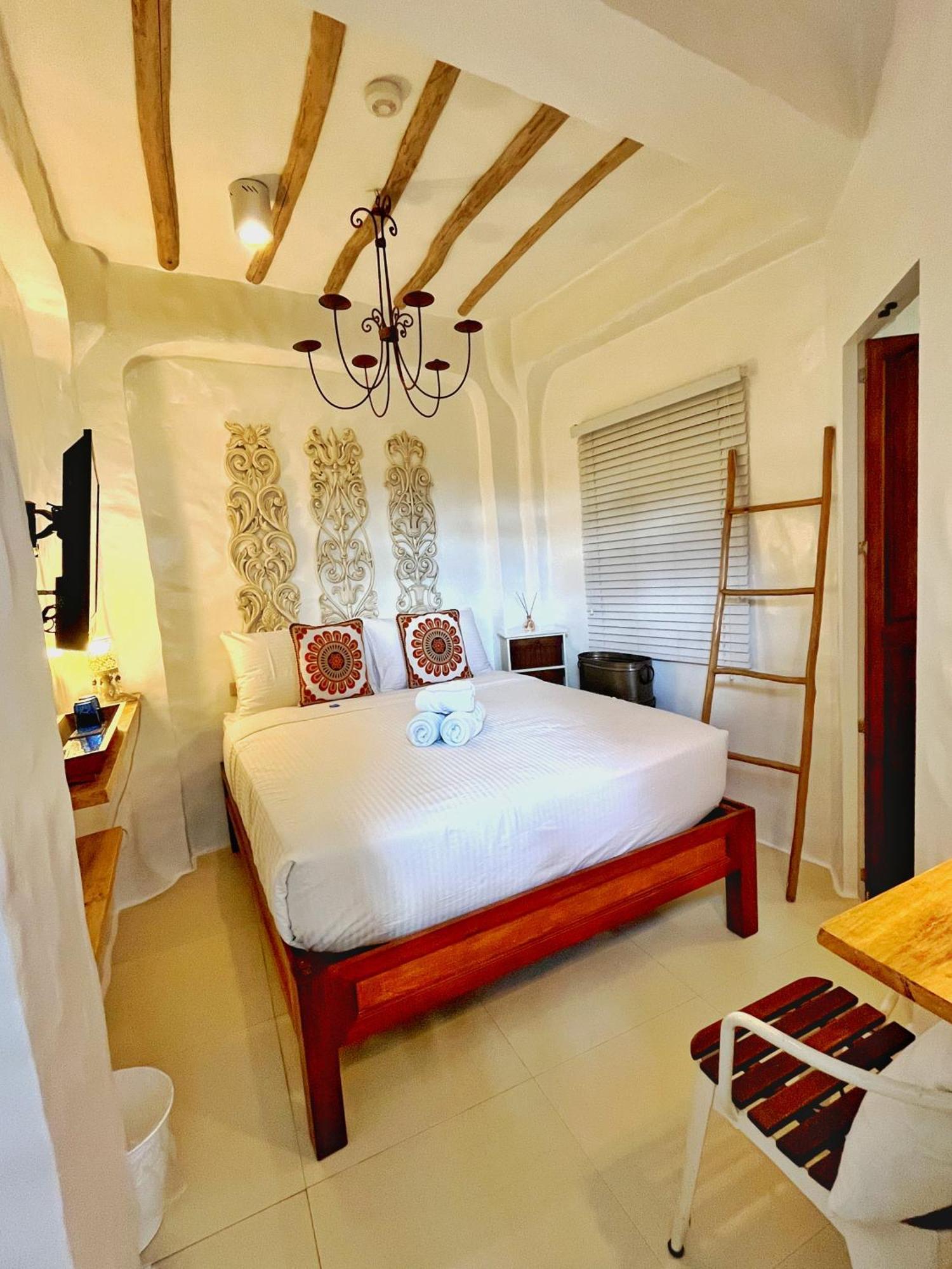 Lugar Bonito Hotel Balabag  Ngoại thất bức ảnh