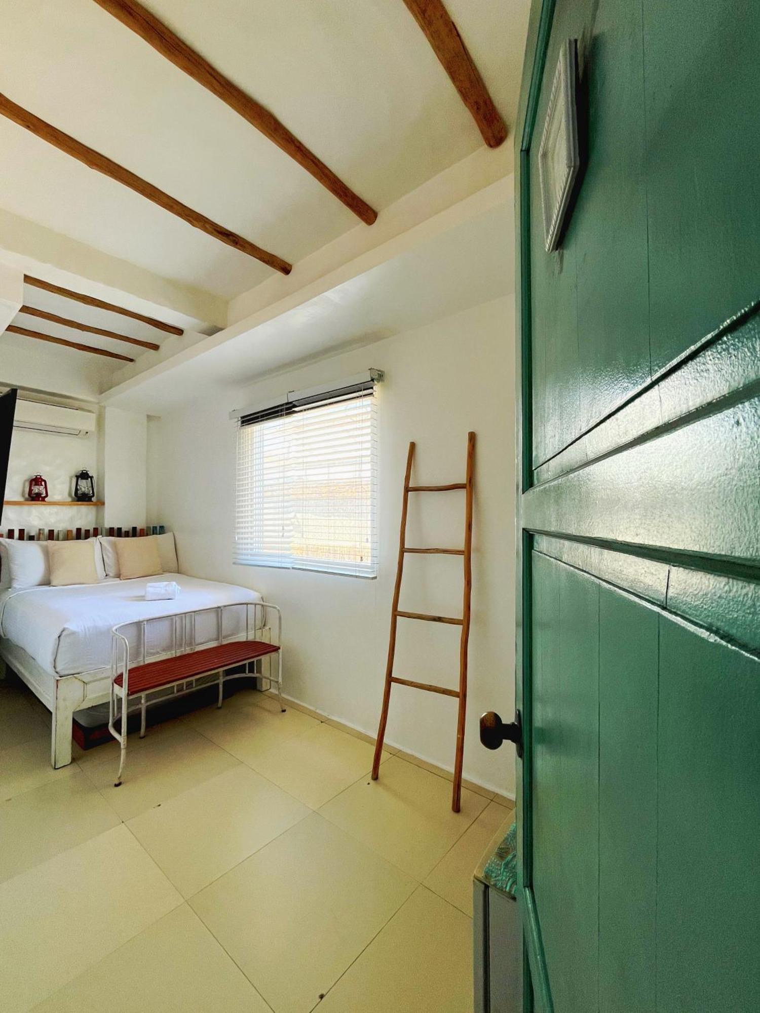 Lugar Bonito Hotel Balabag  Ngoại thất bức ảnh