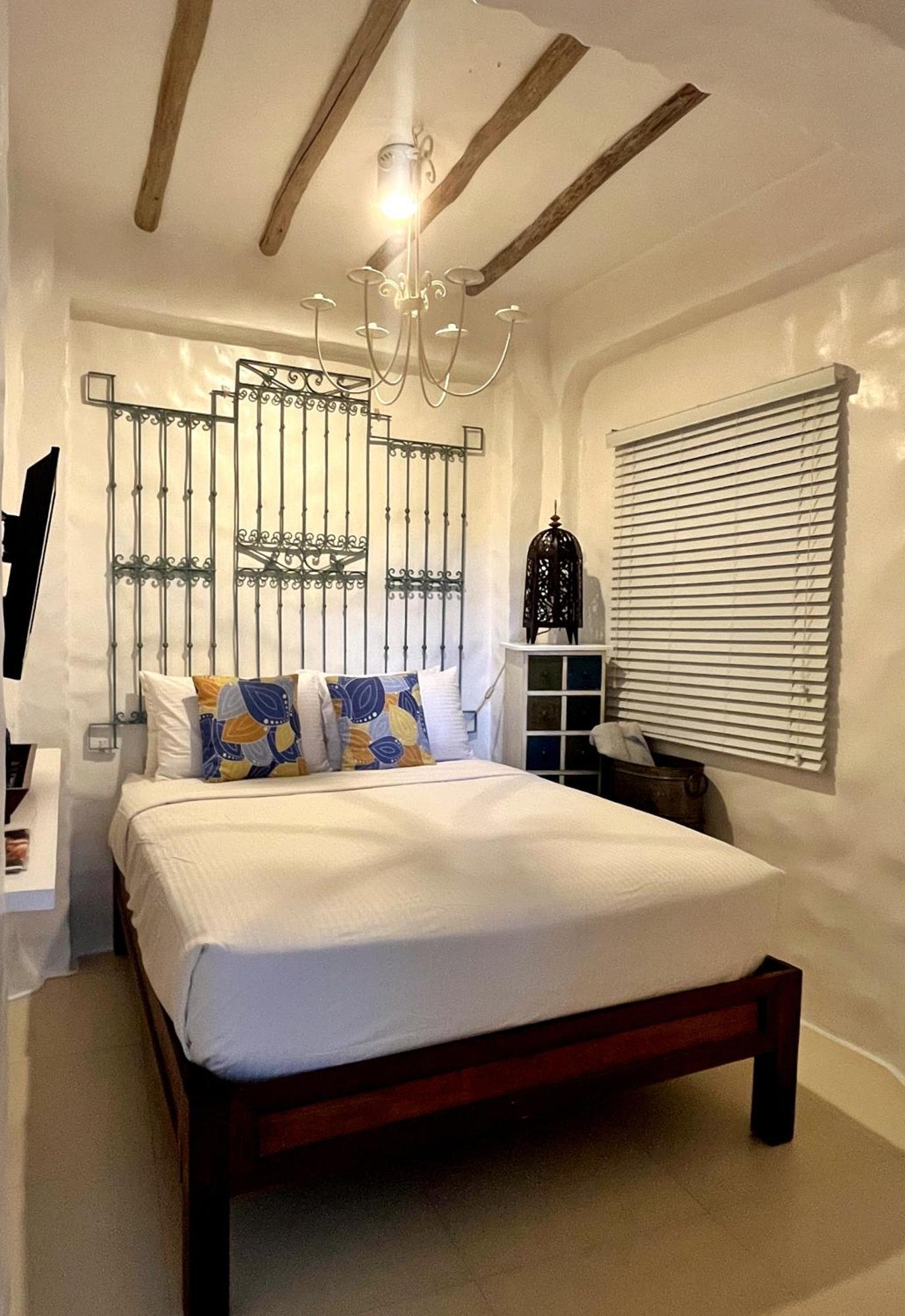 Lugar Bonito Hotel Balabag  Ngoại thất bức ảnh