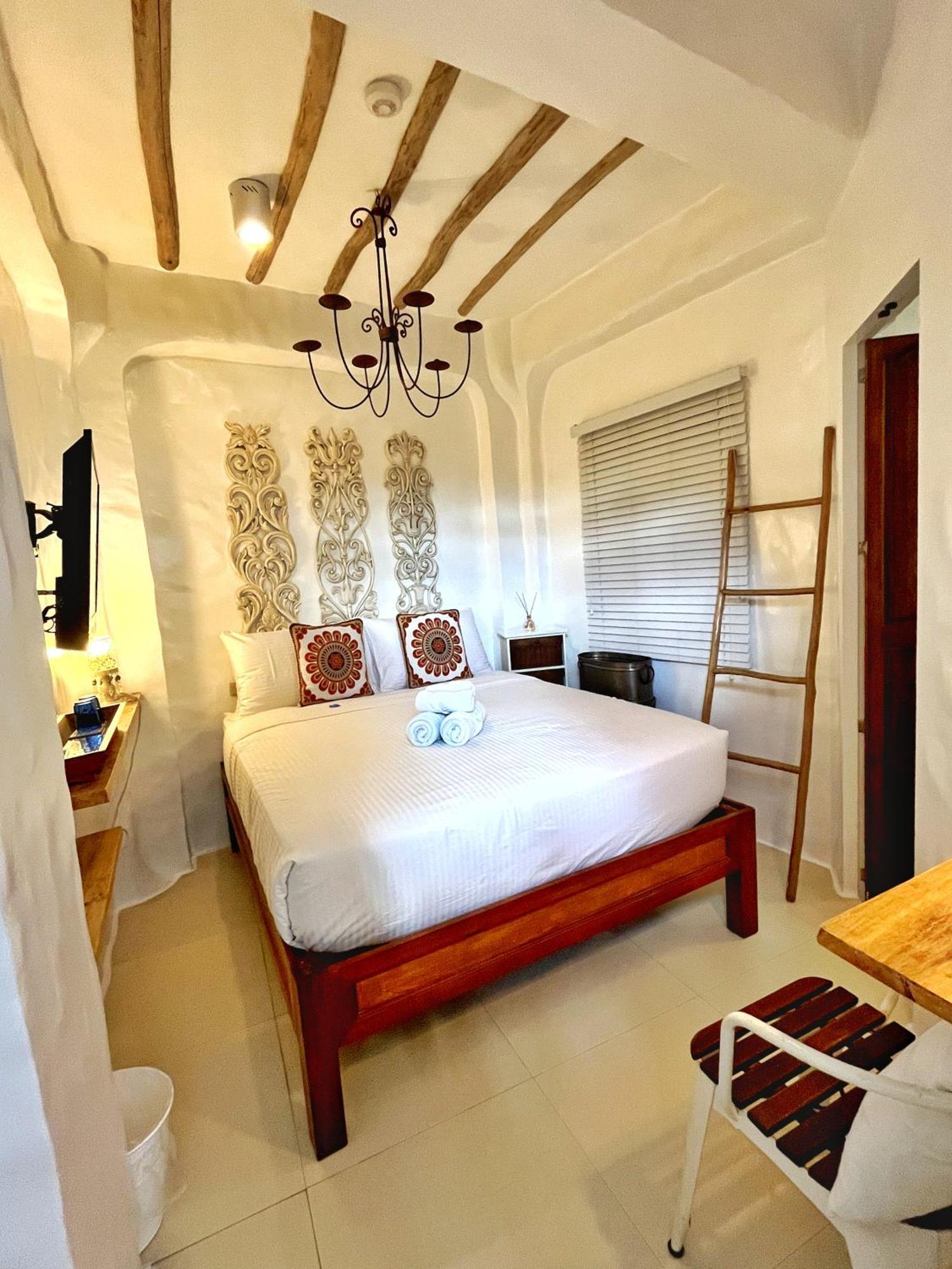 Lugar Bonito Hotel Balabag  Ngoại thất bức ảnh