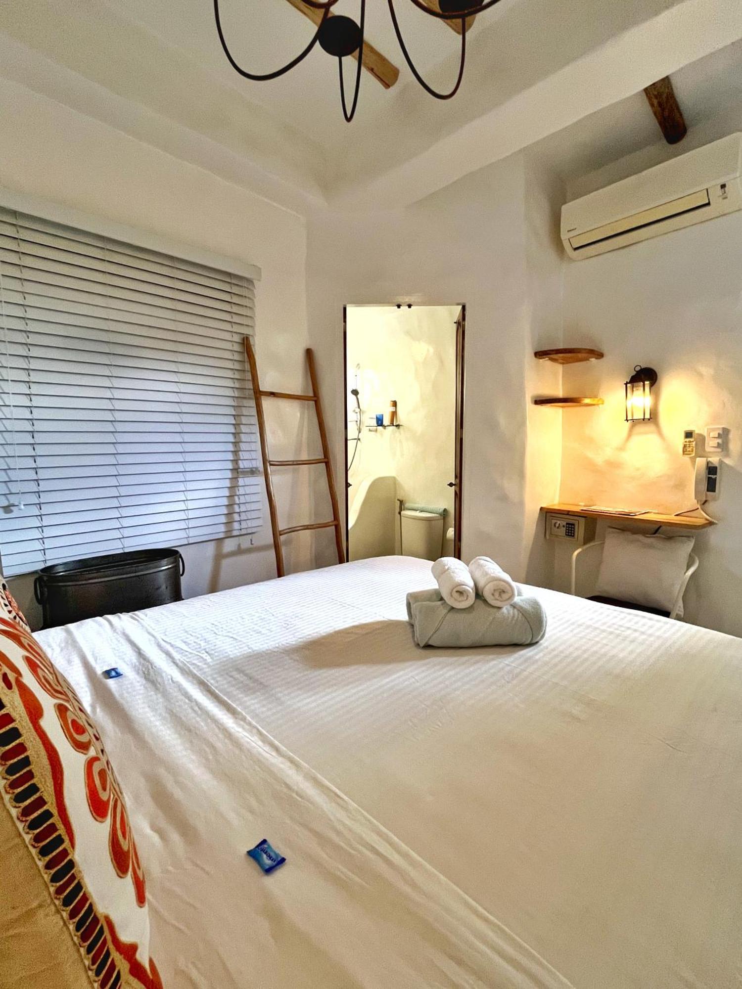 Lugar Bonito Hotel Balabag  Ngoại thất bức ảnh