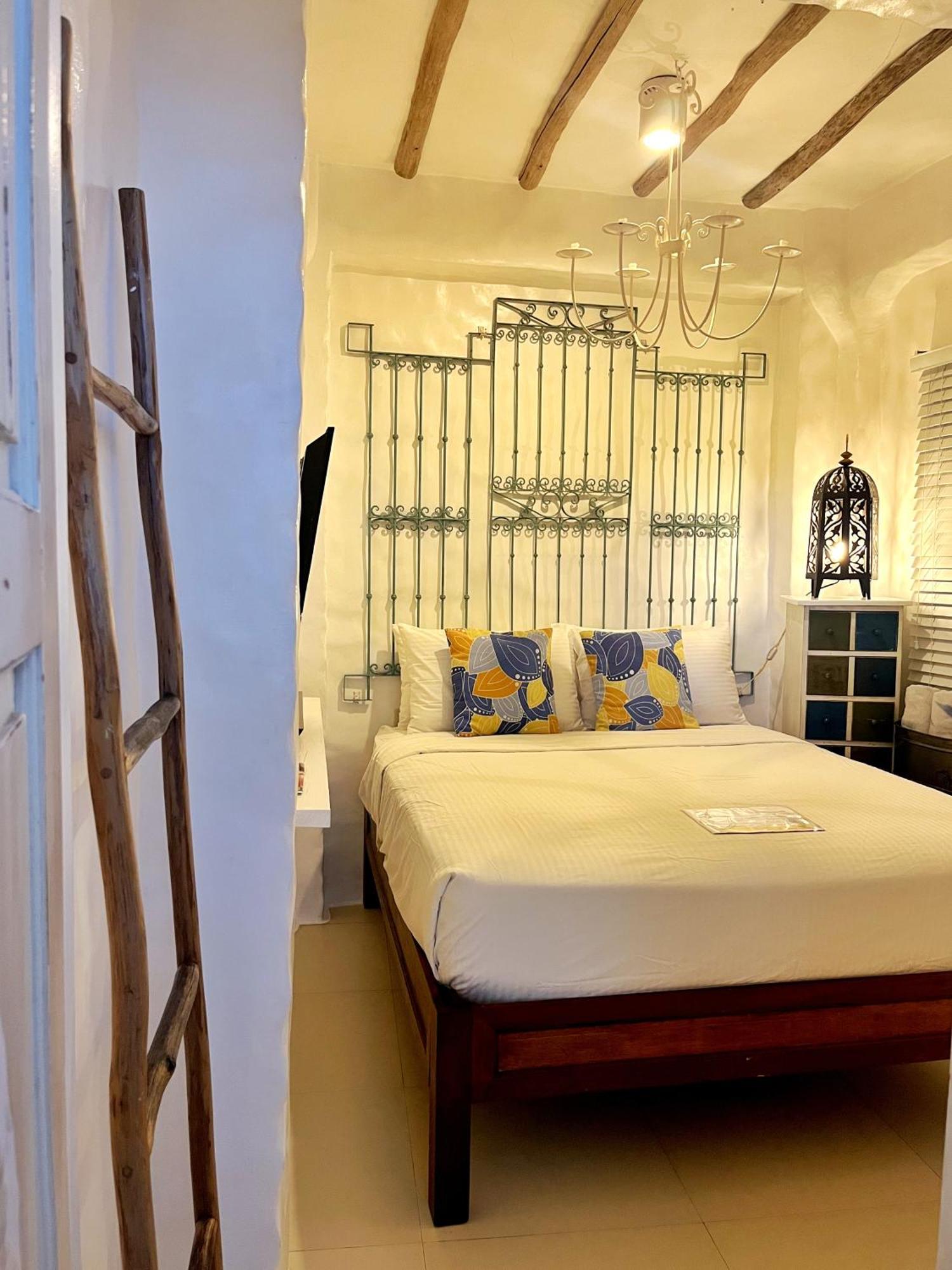 Lugar Bonito Hotel Balabag  Ngoại thất bức ảnh