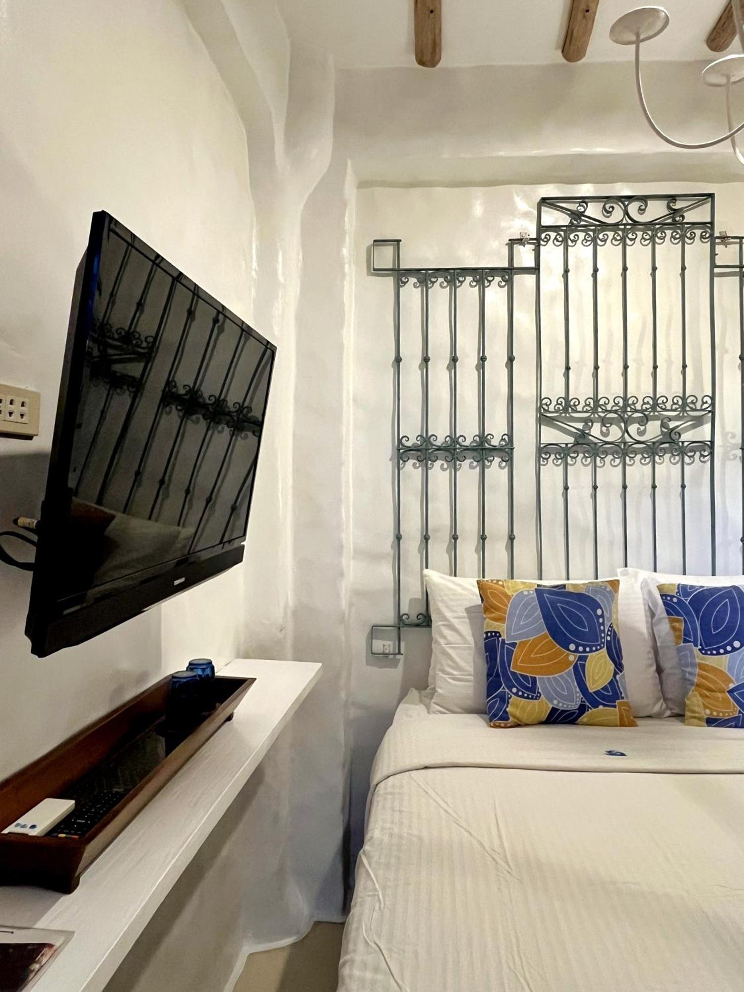 Lugar Bonito Hotel Balabag  Ngoại thất bức ảnh
